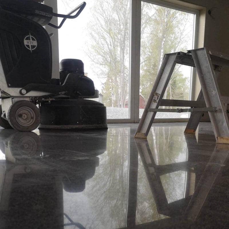 Slipning och polering av betonggolv