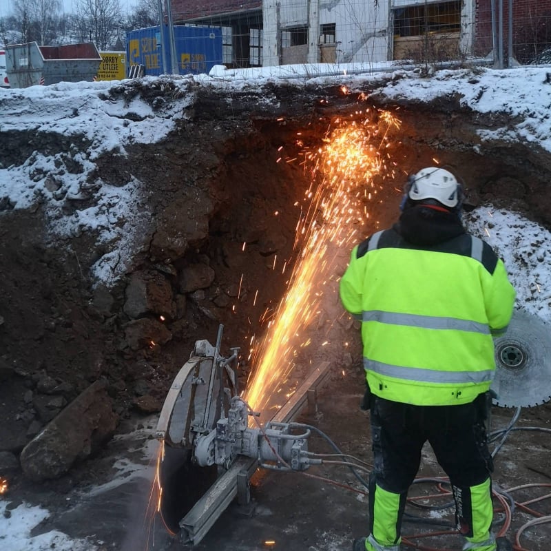 Sågning av betongkonstruktioner i Halden