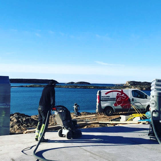 Betongslipning av villaplatta i Bohuslän