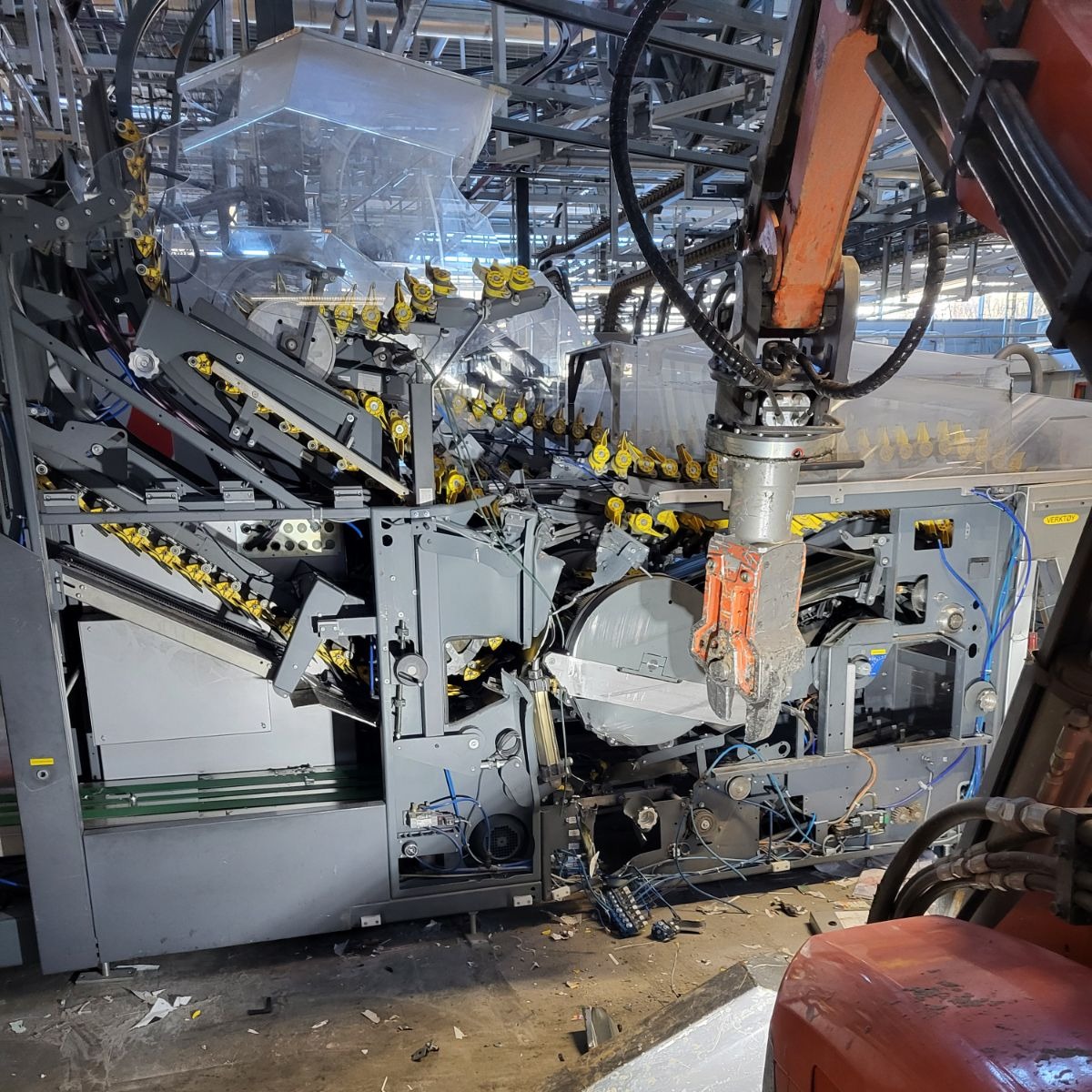 Rivning av stål med Robot i Oslo