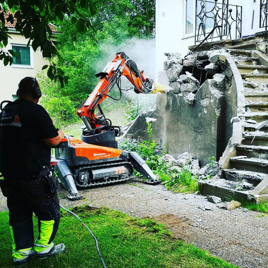Rivning med robot i Dalsland